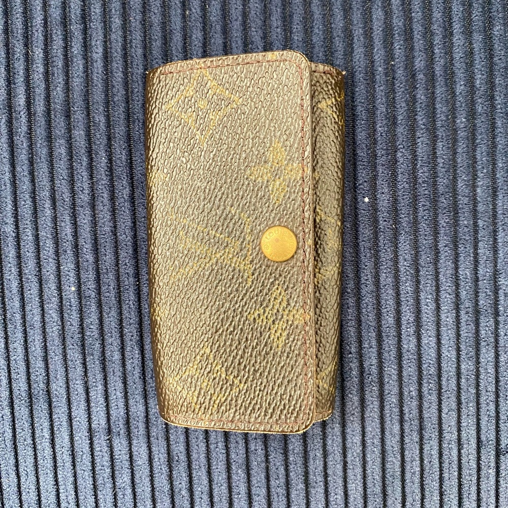 Louis Vuitton - Brown Monogram Key Holder